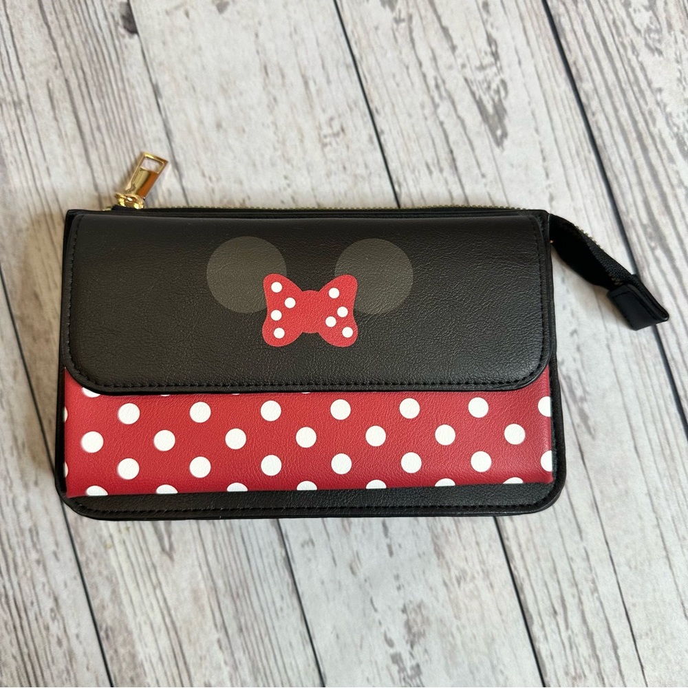 Minnie Mouse Clutch Crossbody Bag with Bag Strap